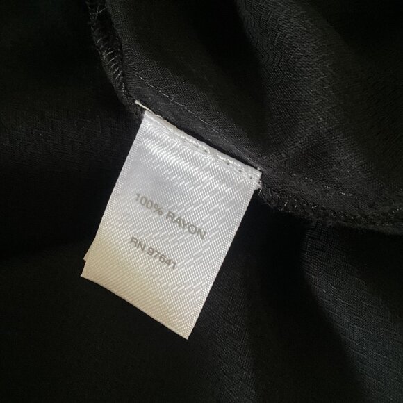 J.Jill Womens XL Sleeveless Black & Red Paisley Pattern Top 100% Rayon - Picture 4 of 11